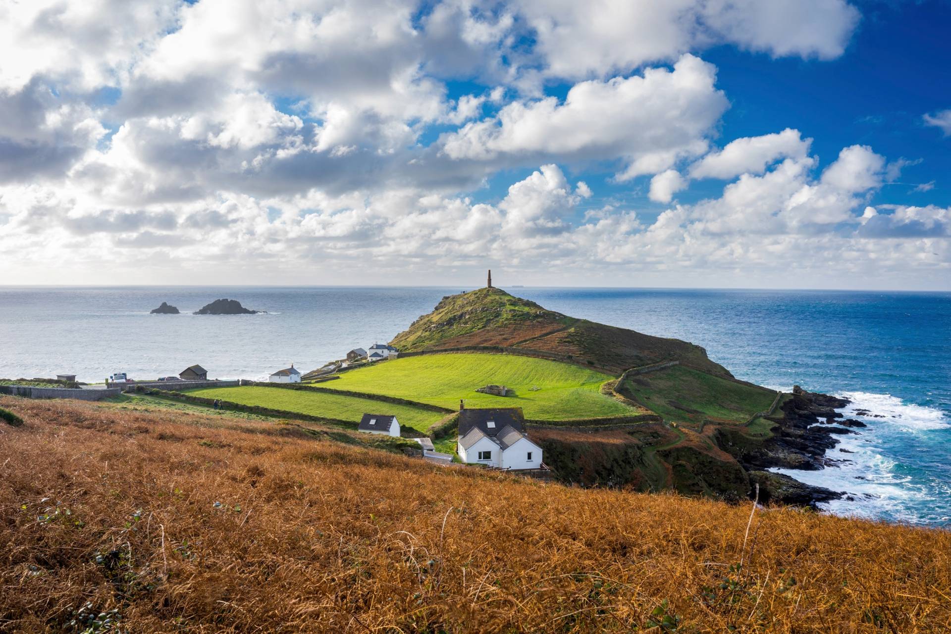 Papermoon Fototapete "LEUCHTTURM-KAP CORNWALL WIESE MEER OZEAN KÜSTE STRAND" von Papermoon