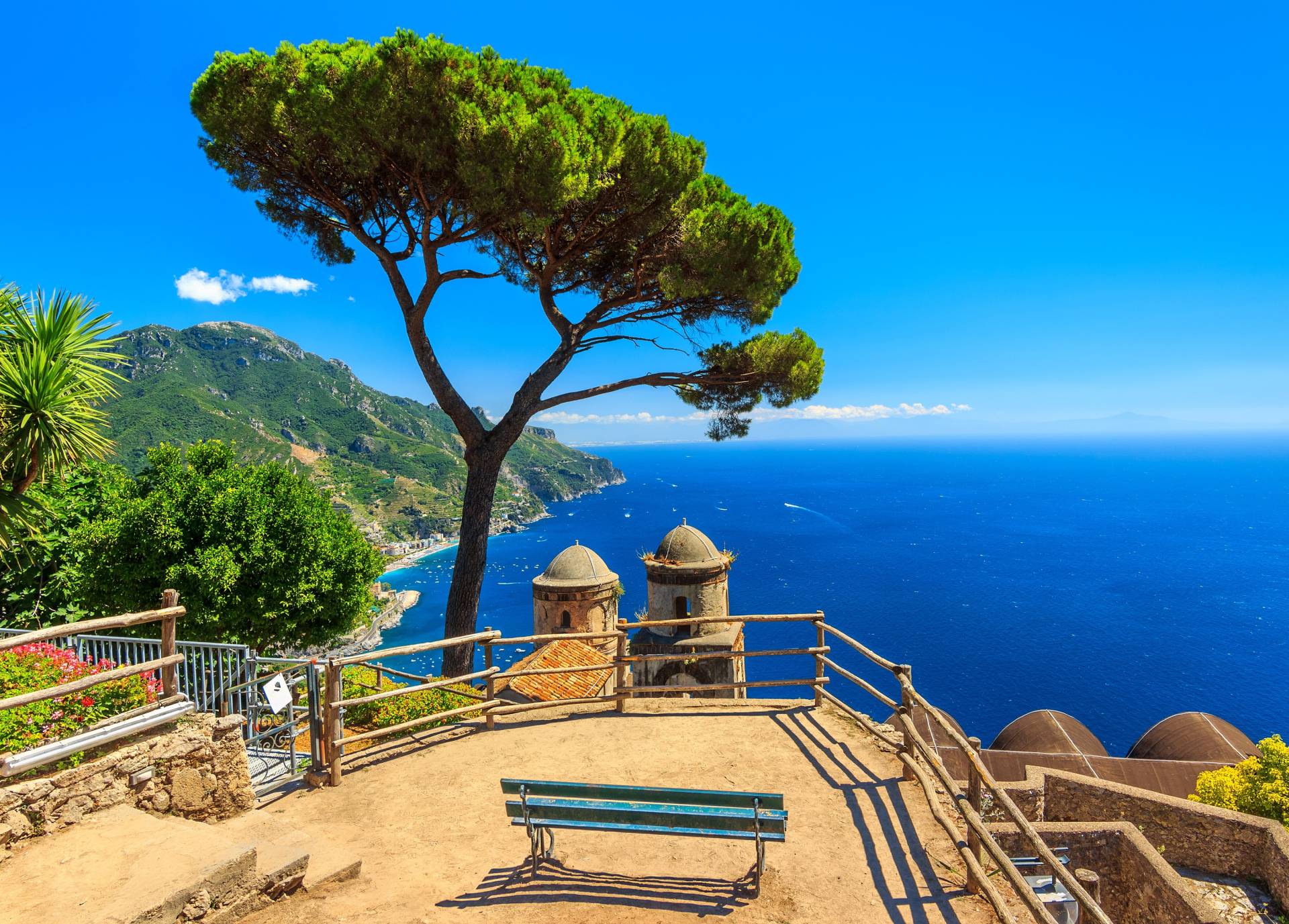 Papermoon Fototapete "Panorama Ravello Amalfi" von Papermoon