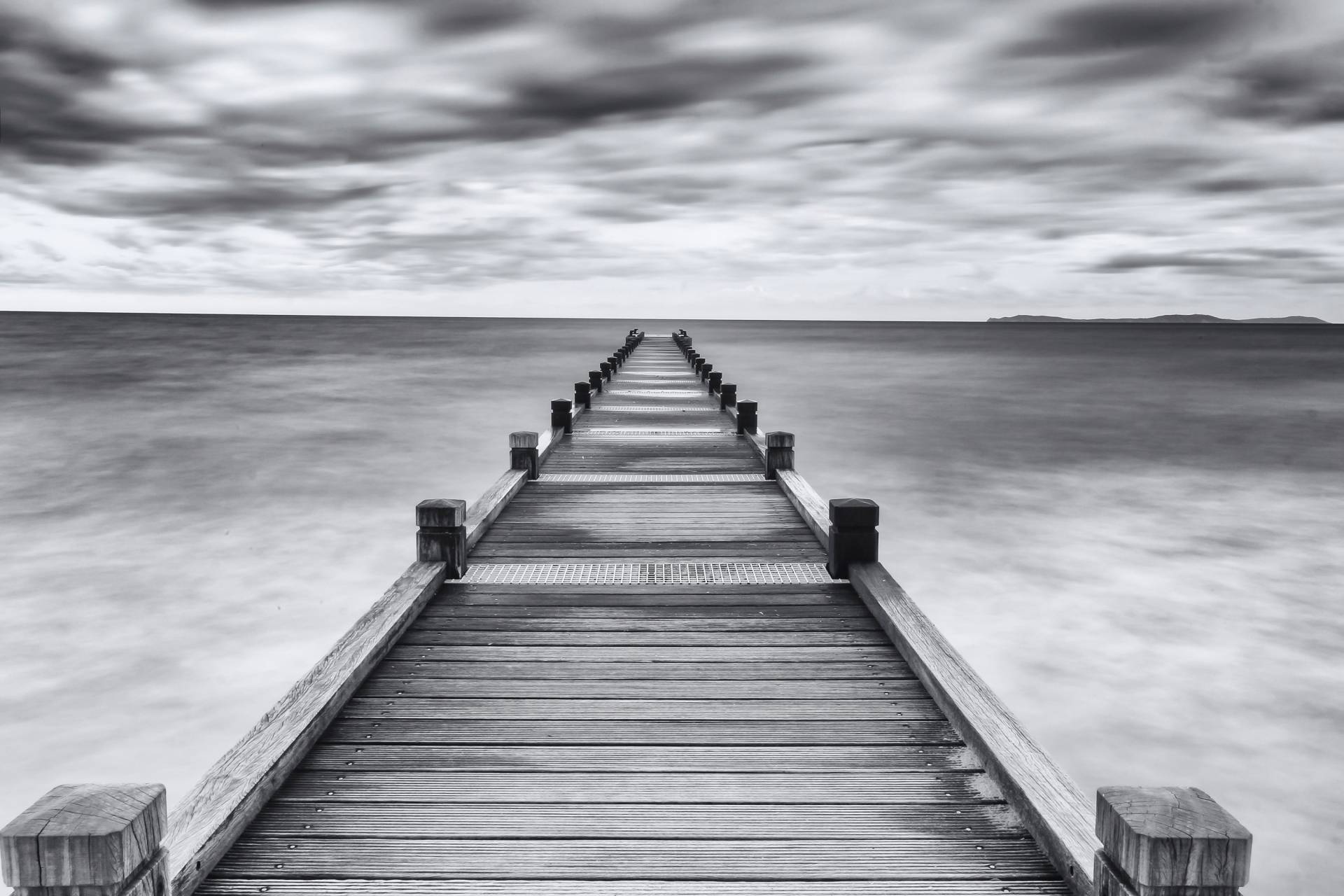 Papermoon Fototapete "Photo-Art JEAN-LOUIS VIRETTI, BEINBAR" von Papermoon