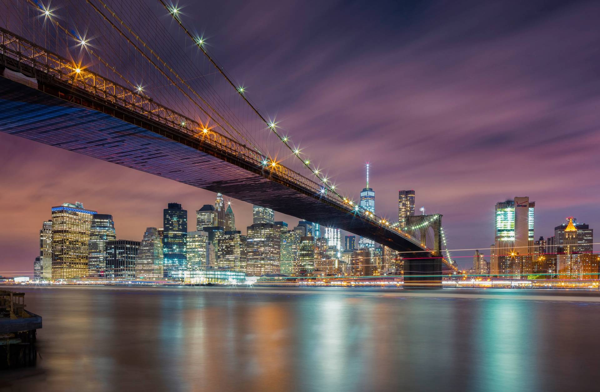 Papermoon Fototapete "Photo-Art MICHAEL ZHENG, BROOKLYN BRIDGE NACHTS" von Papermoon