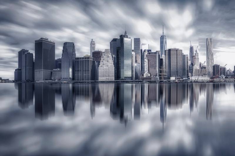 Papermoon Fototapete "Photo-Art MICHAEL ZHENG, MANHATTANREFLEXION" von Papermoon