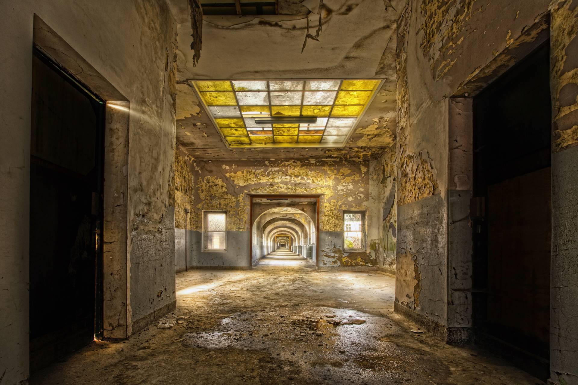 Papermoon Fototapete "Photo-Art PAUL BOOMSMA, LABYRINTH-SCHULE" von Papermoon