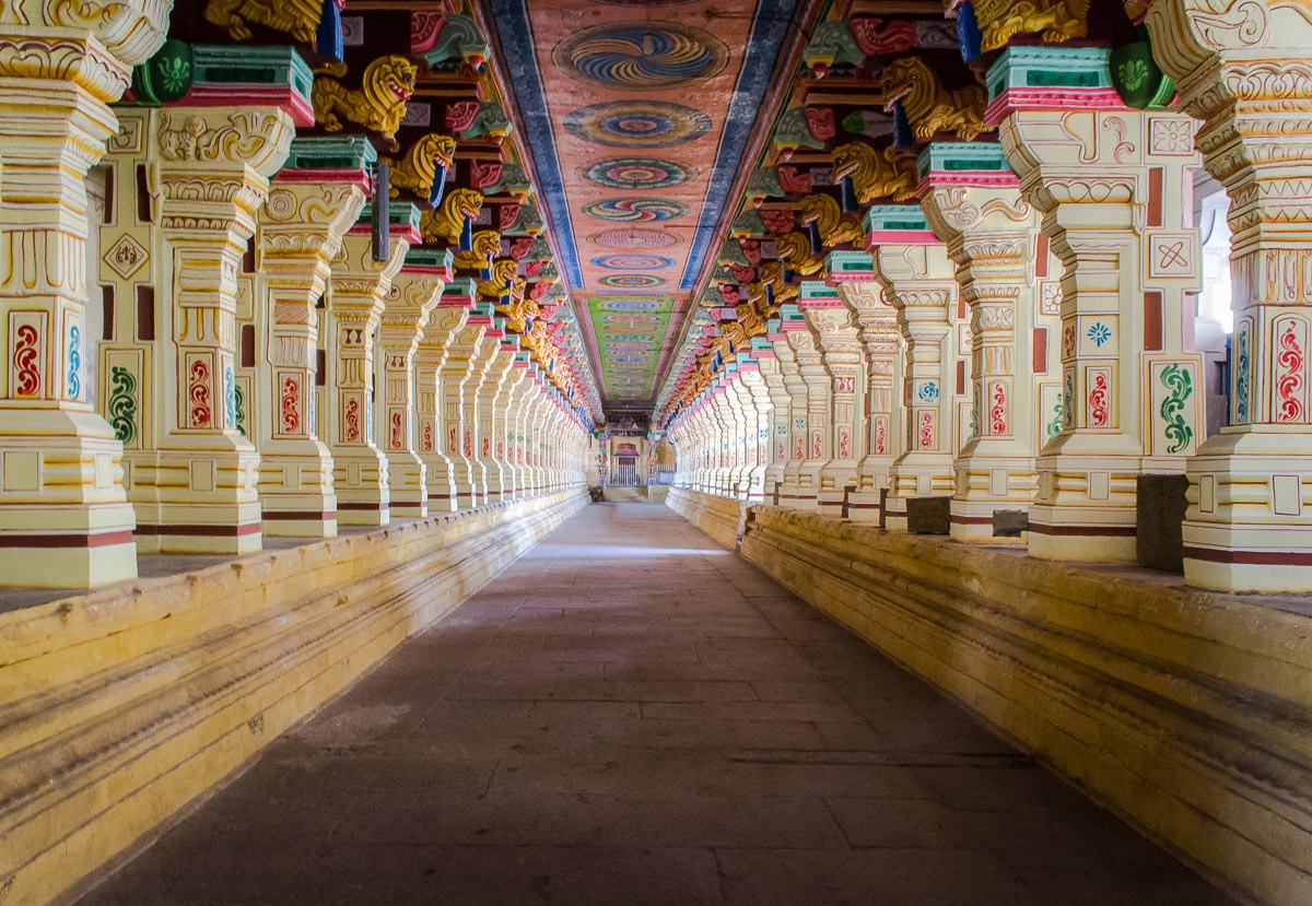 Papermoon Fototapete "Ramanathaswamy Tempel" von Papermoon