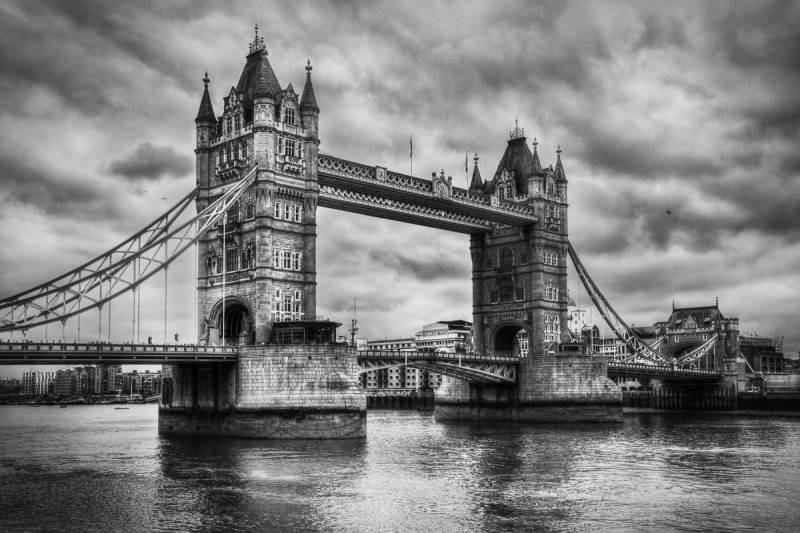 Papermoon Fototapete "Retro Tower Bridge" von Papermoon