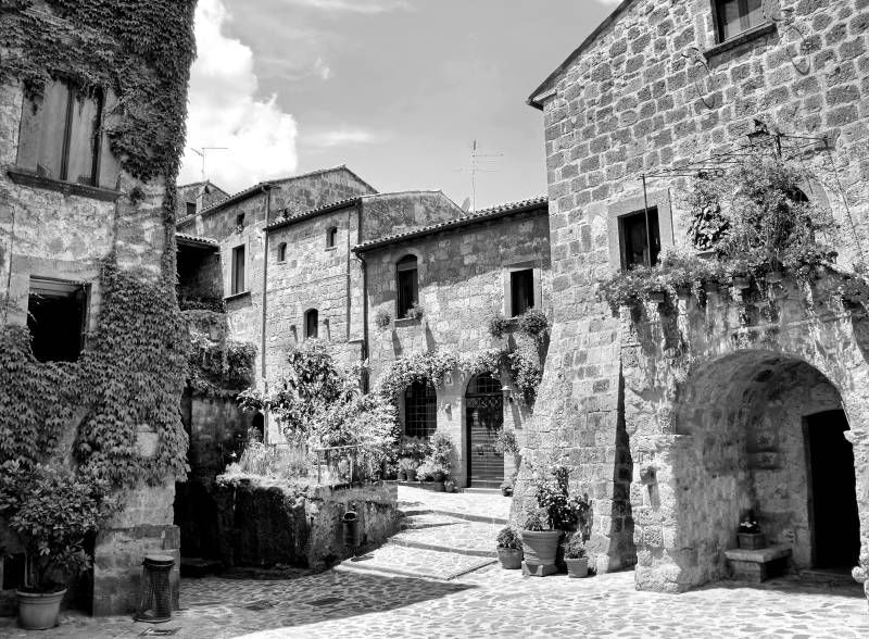 Papermoon Fototapete "Stadt Schwarz & Weiß" von Papermoon