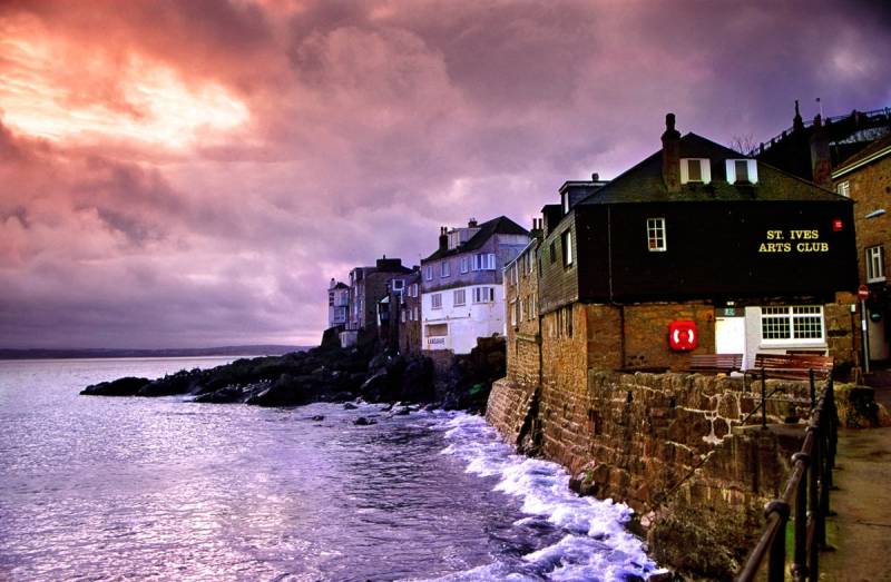 Papermoon Fototapete "Stadt am Wasser" von Papermoon