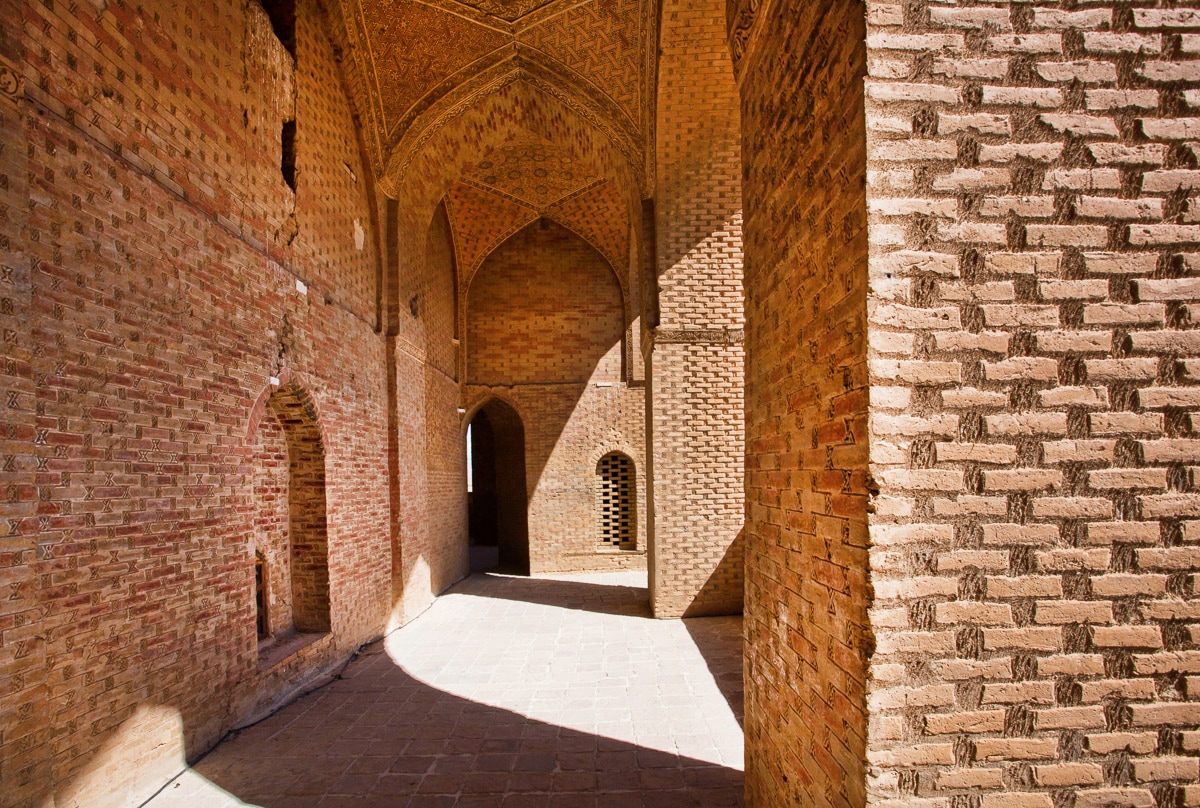 Papermoon Fototapete "Steingebäude" von Papermoon