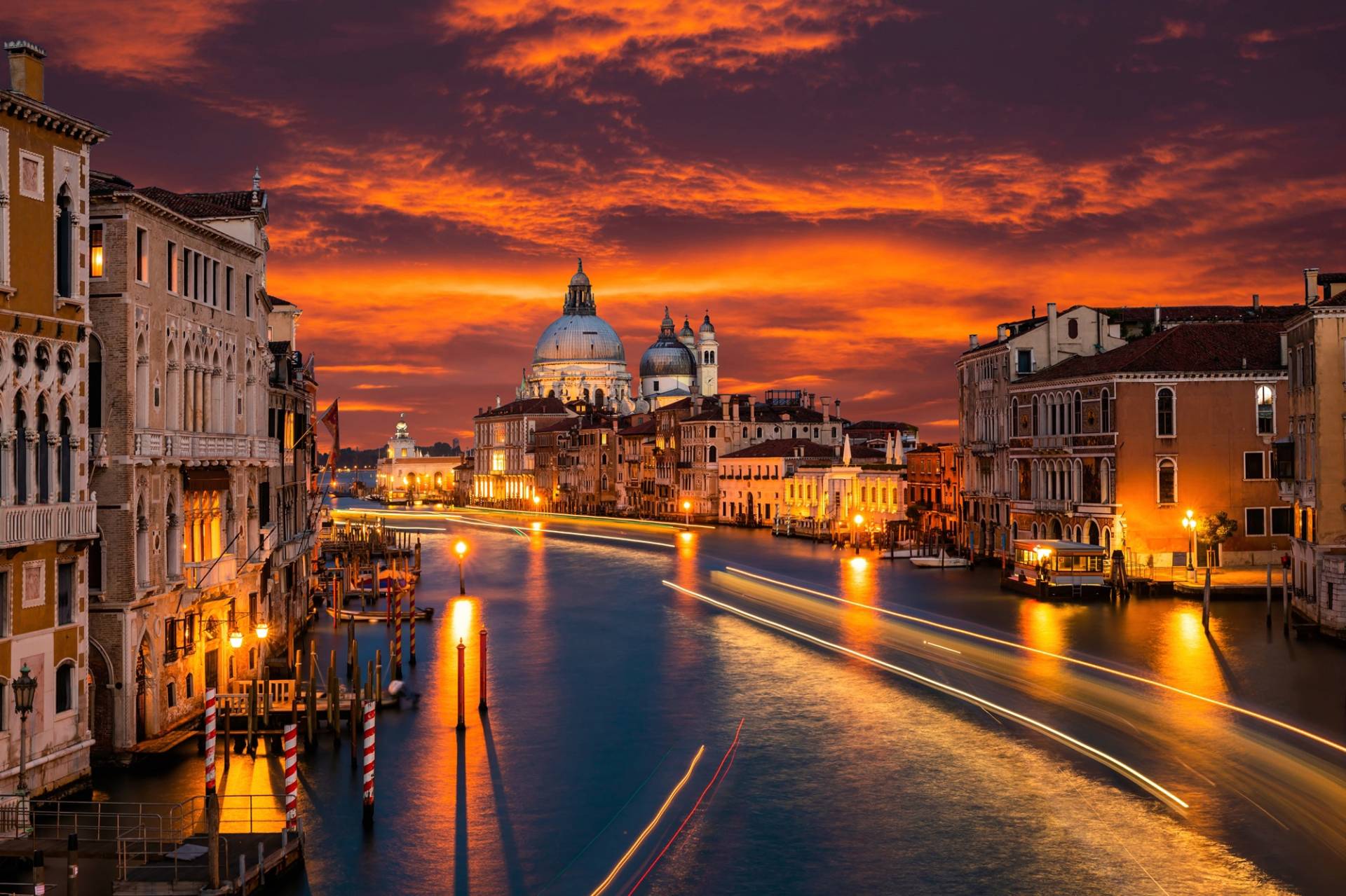 Papermoon Fototapete "VENEDIG-CANAL GRANDE BASILICA SANTA MARIA DELLA SALUTE" von Papermoon