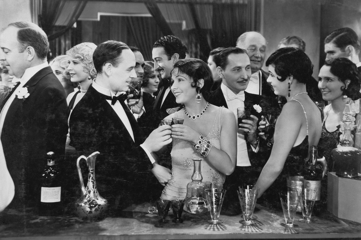 Papermoon Fototapete "VINTAGE BAR-SCHWARZ WEIß WANDTAPETE RETRO DESIGN DEKO" von Papermoon