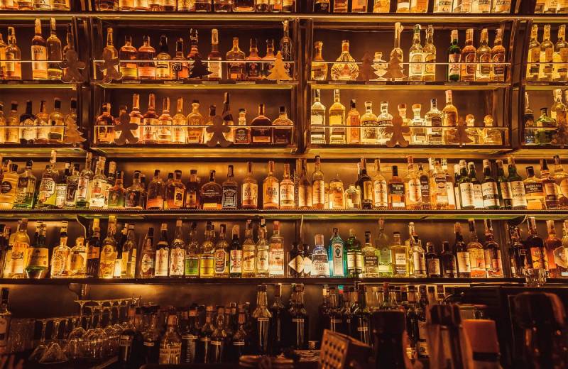 Papermoon Fototapete "WAND DER BAR-PUB BISTRO CAFE RESTAURANT GETRÄNKE KIEW" von Papermoon