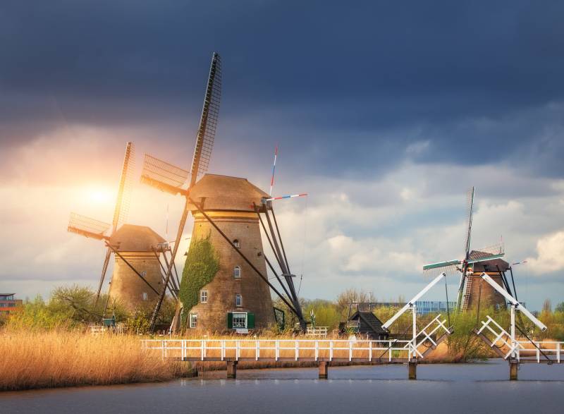 Papermoon Fototapete "Windmills Kinderdijk Sunset" glatt von Papermoon