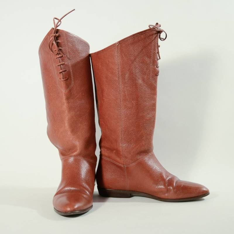 Vintage 80Er Jahre Leder Pull On Slouch Boots, Hergestellt in Brasilien 9 West 6 M Vintage 80Er Jahre Leder Pull On Slouch Boots, Hergestellt in Brasilien 9 West 6 M von PapillonVintageShop