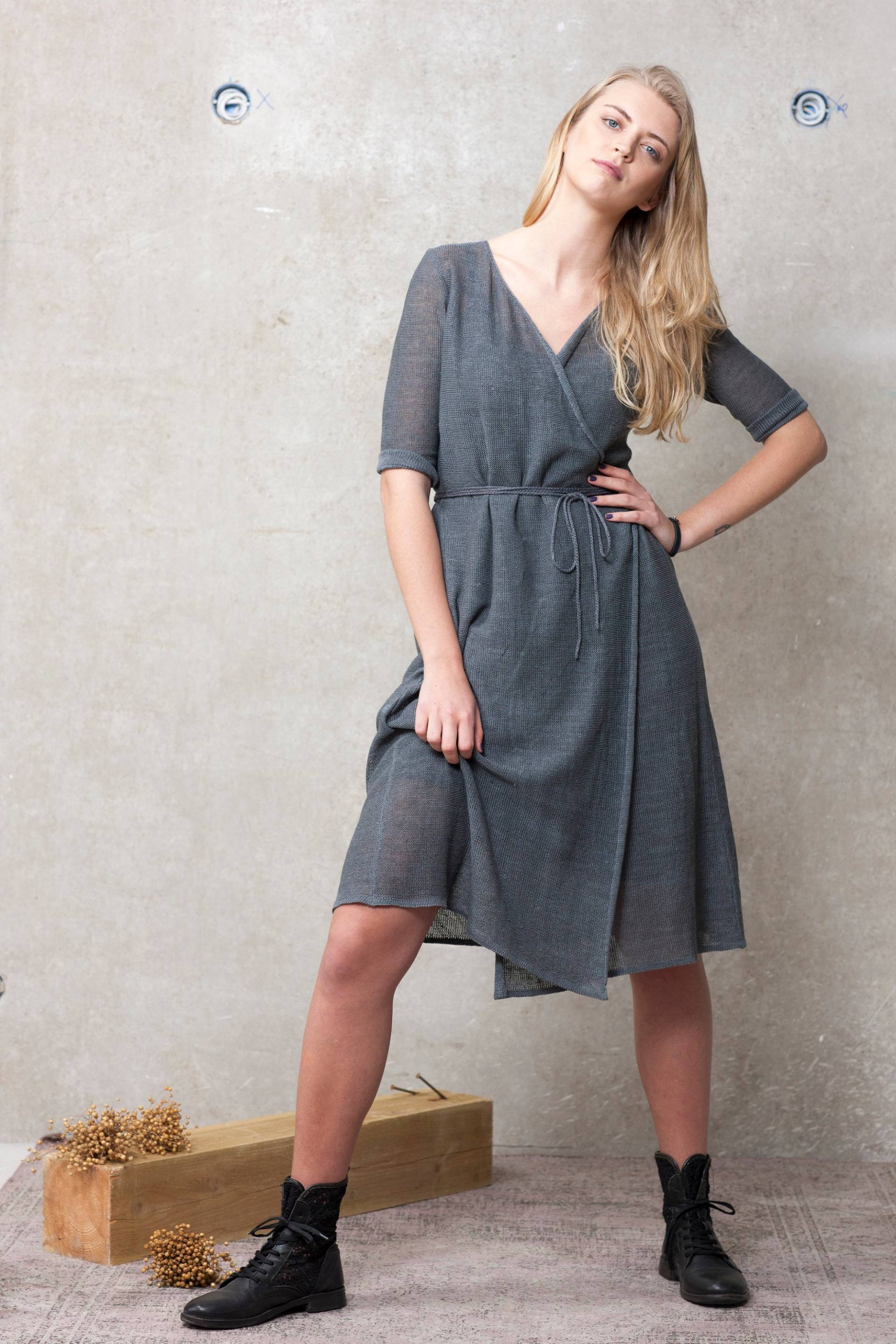 Sale Leinen Wickelkleid Größen S, M, L, Strick Midi Kleid, Gestricktes Sommerkleid Mit Gürtel, Halbarm Leinenkleid von PappusStore