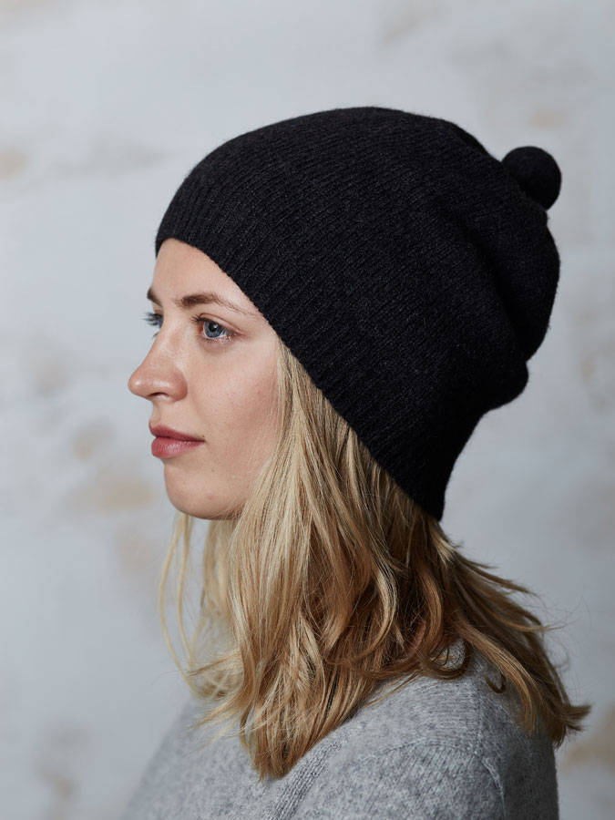 Slouchy Wolle Beanie in Schwarz, Wolle Wintermütze, Bio Stricken Schwarze Unisex Slouch Beanie, Mütze, Winterkleidung von PappusStore