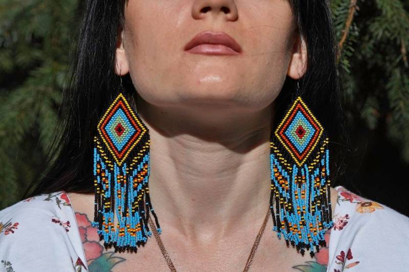 Blue Native America Inspired Beaded Earrings, American Style Bead Earring, Big Mexican Long Earrings von ParChevalier