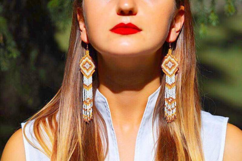 Extra Long Bead Earrings, Big Dangle Jewelry, Native America Style Earring, Brick Stitch Beaded Earrings von ParChevalier