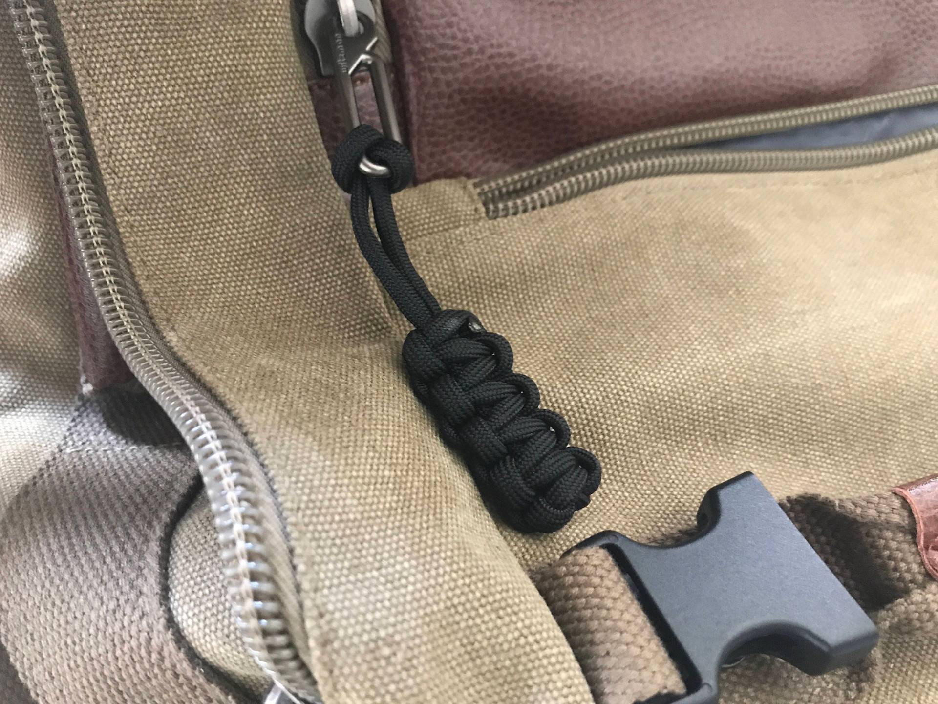 Paracord Cobra Reißverschlüsse Paracord Cobra Reißverschlüsse von ParacordCollective
