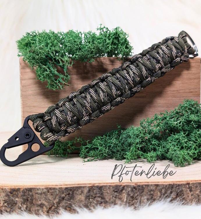 Paracord Anhänger/Karabiner - Individualisierbar von ParacordPfotenliebe