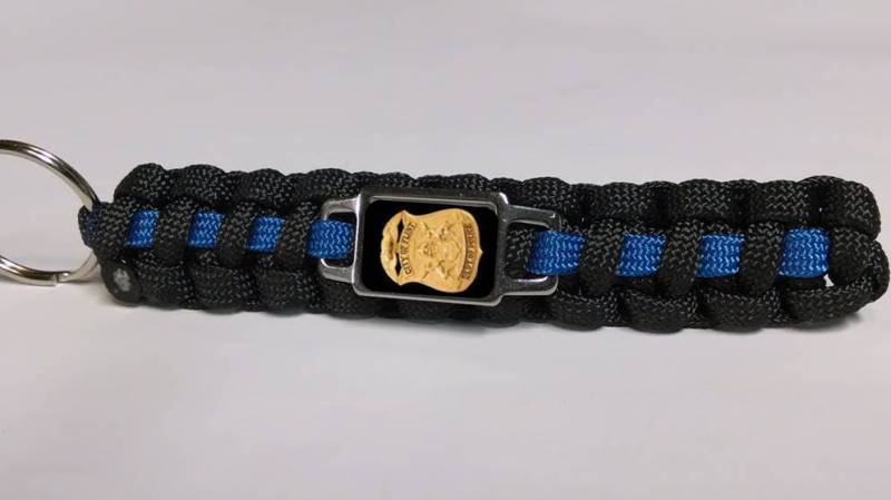 Dünne Blaue Linie Flint Pd City Polizei Michigan Abzeichen Herausforderung Münze Patch Schild Paracord Überleben Schlüsselanhänger von Paracordsandmore