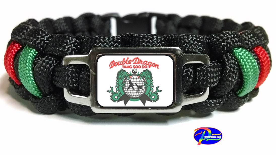 Martial Arts Studio Mma Logo Mit Farbigen Schrägstrich(En Paracord Survival Armband Schlüsselanhänger Lanyard Und Sets von Paracordsandmore