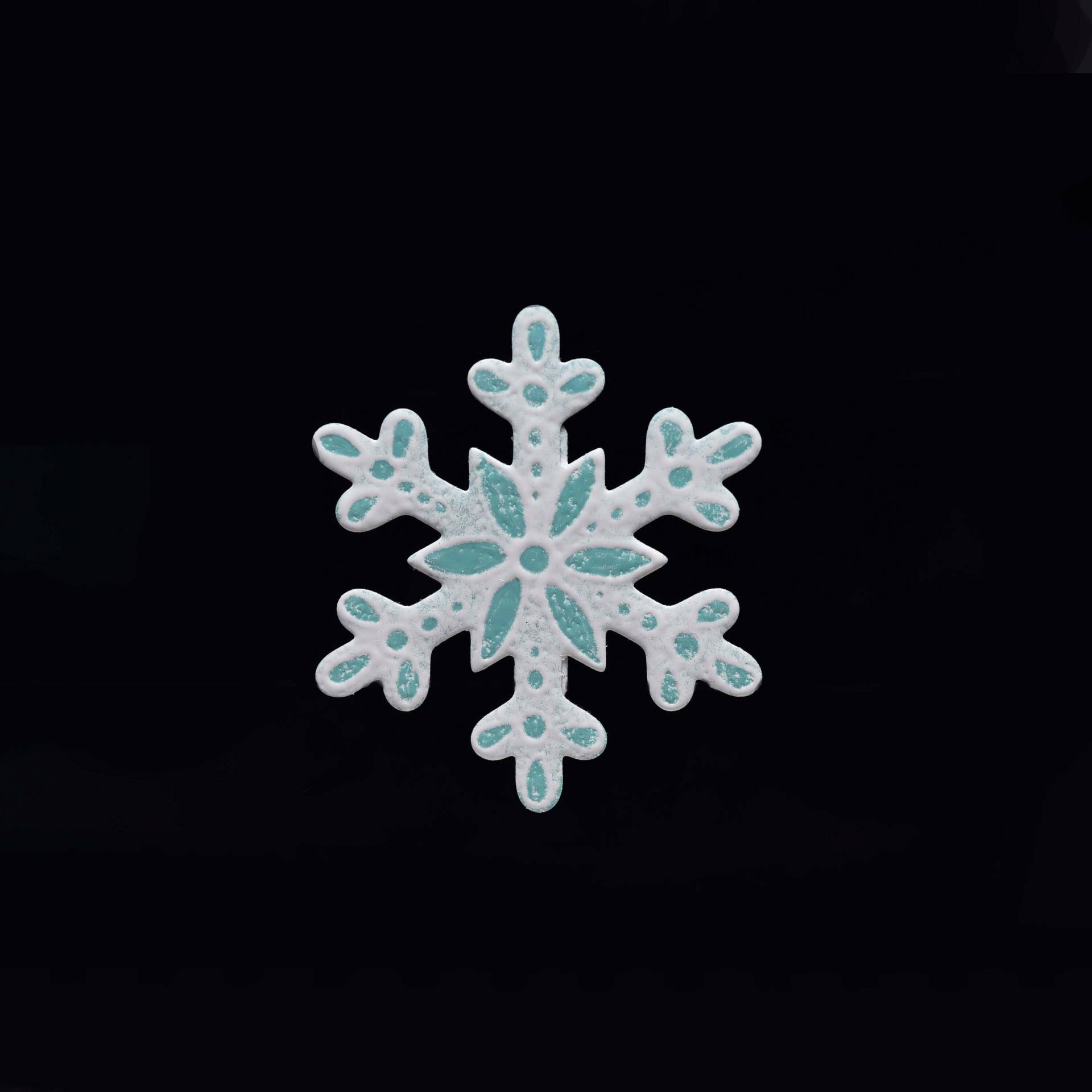 Weiße Schneeflocken Brosche Weiße Schneeflocken Brosche von ParadaJewelry