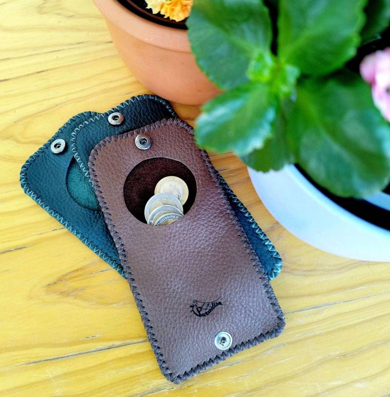 Handmade Leather Coin Purse | Natural Change Holder Minimalist Pocket Wallet Small Zipperless Pouch von ParadiesLeder
