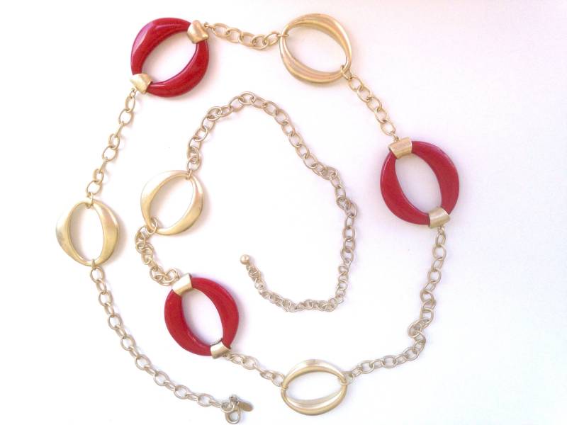 Vintage Chicos Wunderschöne Tunika Rot Und Gold Zustand Kettengürtel von ParadiseVintageJewel