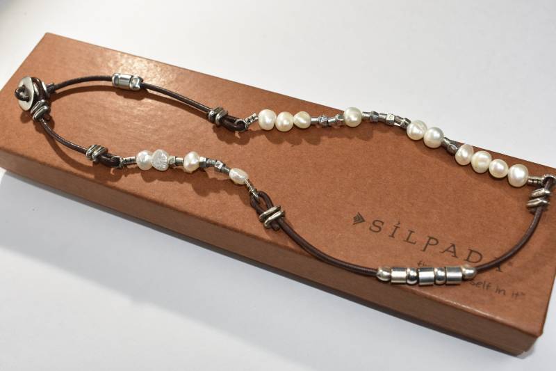 Silpada Sterling Silber Perlenkette - Braunes Leder, 43 cm Silpada Sterling Silber Perlenkette - Braunes Leder, 43 cm von ParagonSilverCo