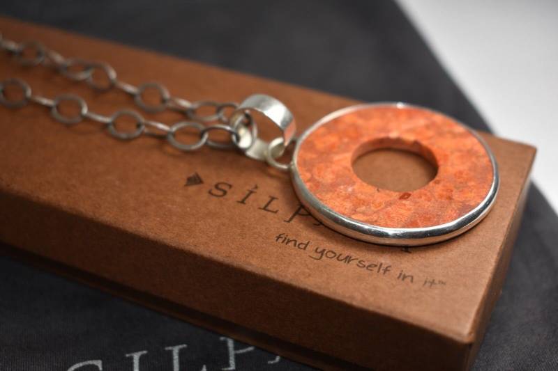 Silpada Schwamm Koralle Halskette.925 Sterling Silber von ParagonSilverCo