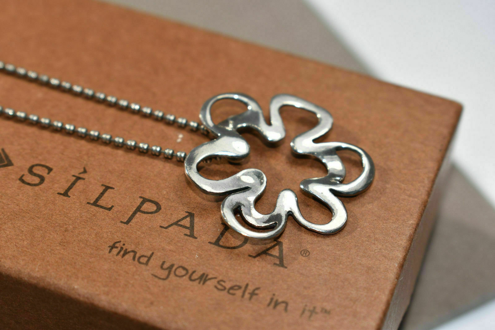 Silpada Sterling Silber Blumen Anhänger Halskette - Retired Design von ParagonSilverCo