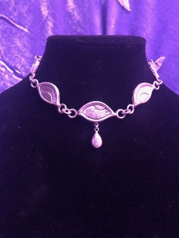 Auge Halsband "Verschüttete Milch" Sterlingsilber Auge Halsband "Verschüttete Milch" Sterlingsilber von Parallels2Pluto