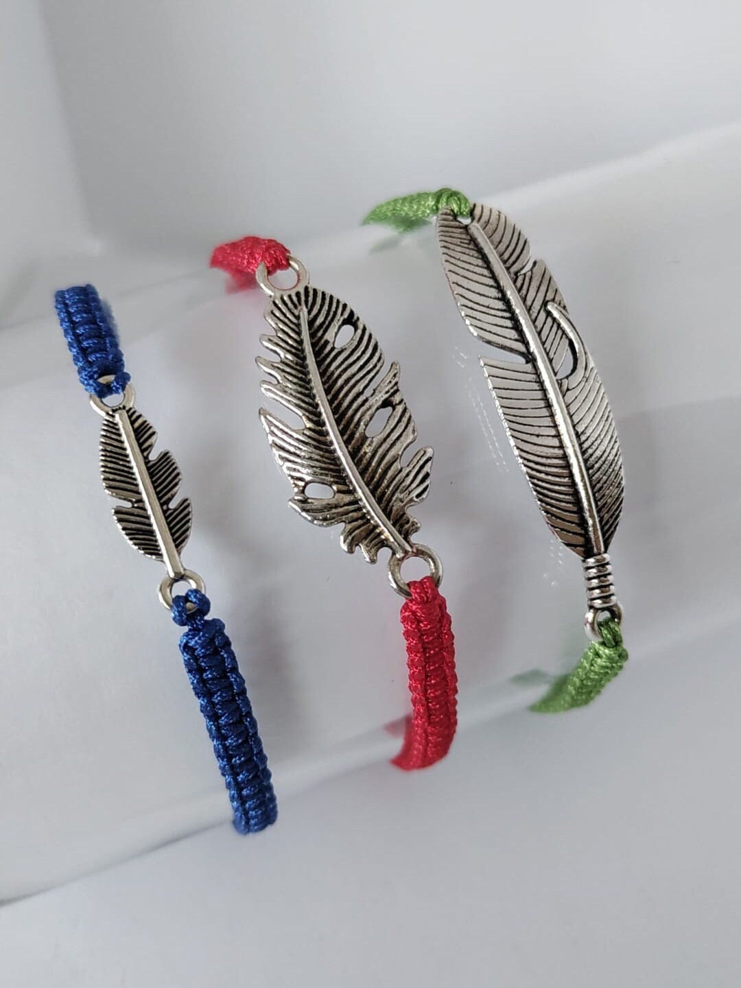 Feder Makramee Armband von ParamigoAccessoires