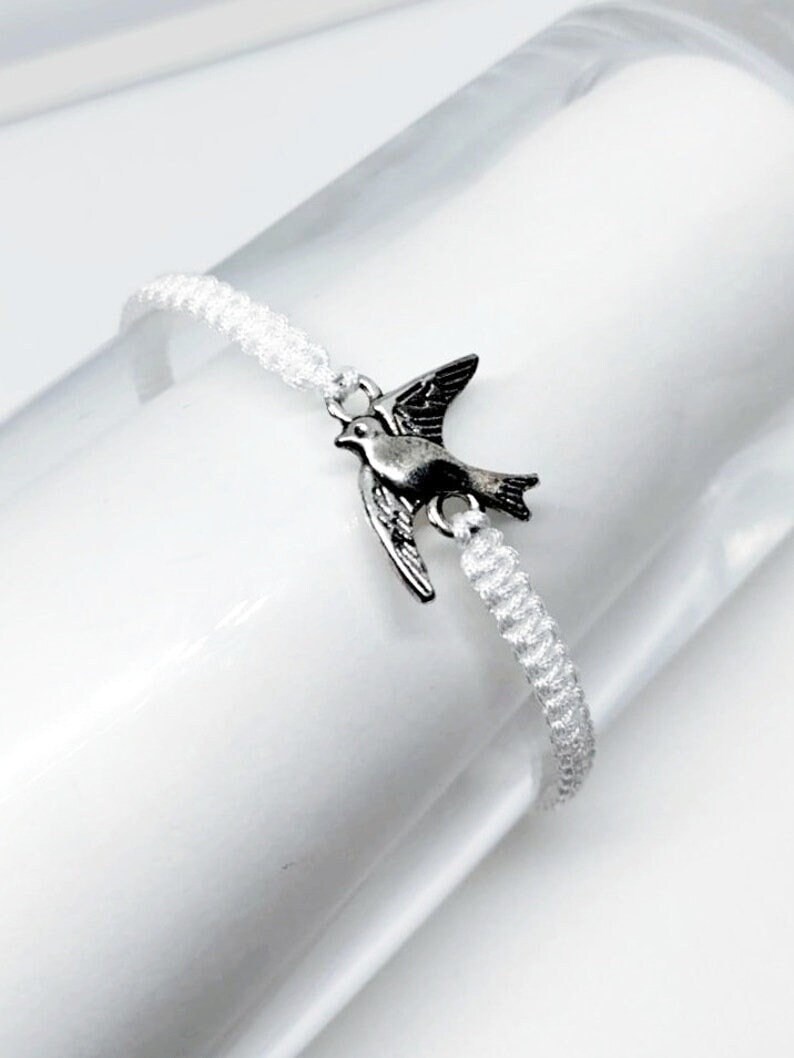 Friedensarmband | Armband Makramee Taube Friedenstaube Kleines Mitbringsel Für Tierfreunde von ParamigoAccessoires