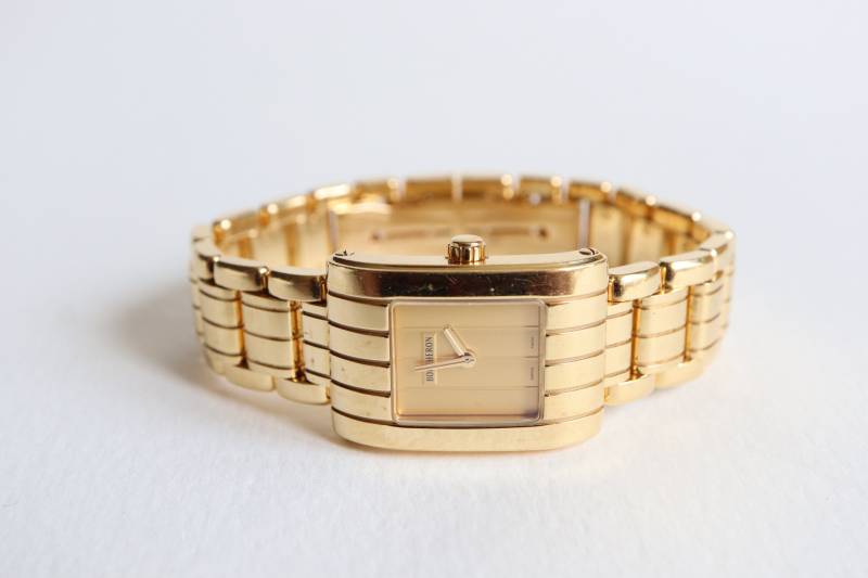 Boucheron Parallel Model Uhr Aus 18 Karat Gelbgold Mit Godrons von ParisPreciousJewels