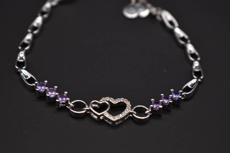Parisi 925Er Silberarmband - Herz Aus Weißen Zirkon Steinen Verziert Violettem Steine Frauen Inkl. Weiße Schmuckschachtel von Parisistore