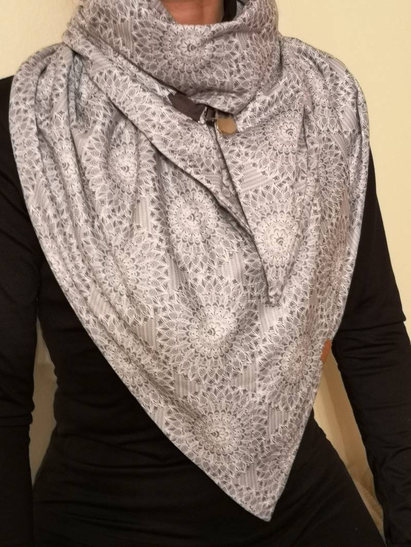 Parisi Winterschal, Dreieckig, Grau Weiß Farben, Neueste Mode, Weich Und Bequem, Für Frauen Mädchen von Parisistore