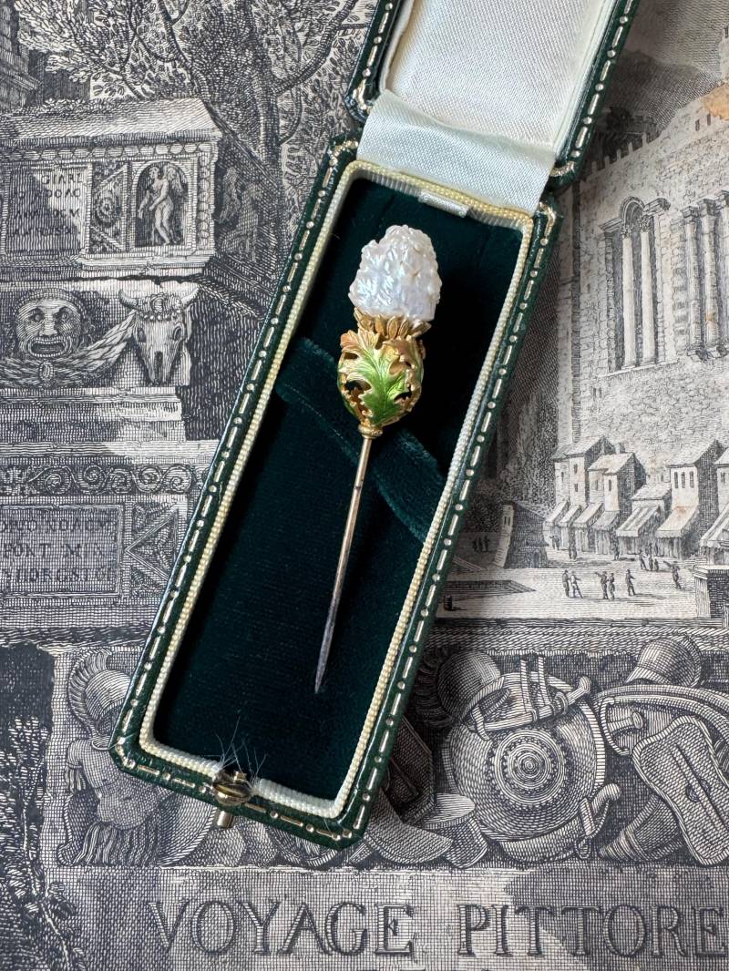 Krementz Jugendstil Barockperle Und Emaille Distel Krawattennadel von ParkAvenueAntiques0