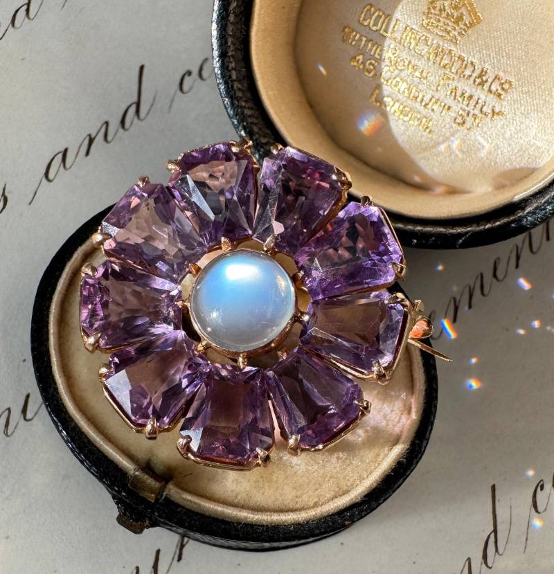 Mid-Century Retro Binder Brothers Mondstein Und Amethyst Blumen Brosche von ParkAvenueAntiques0