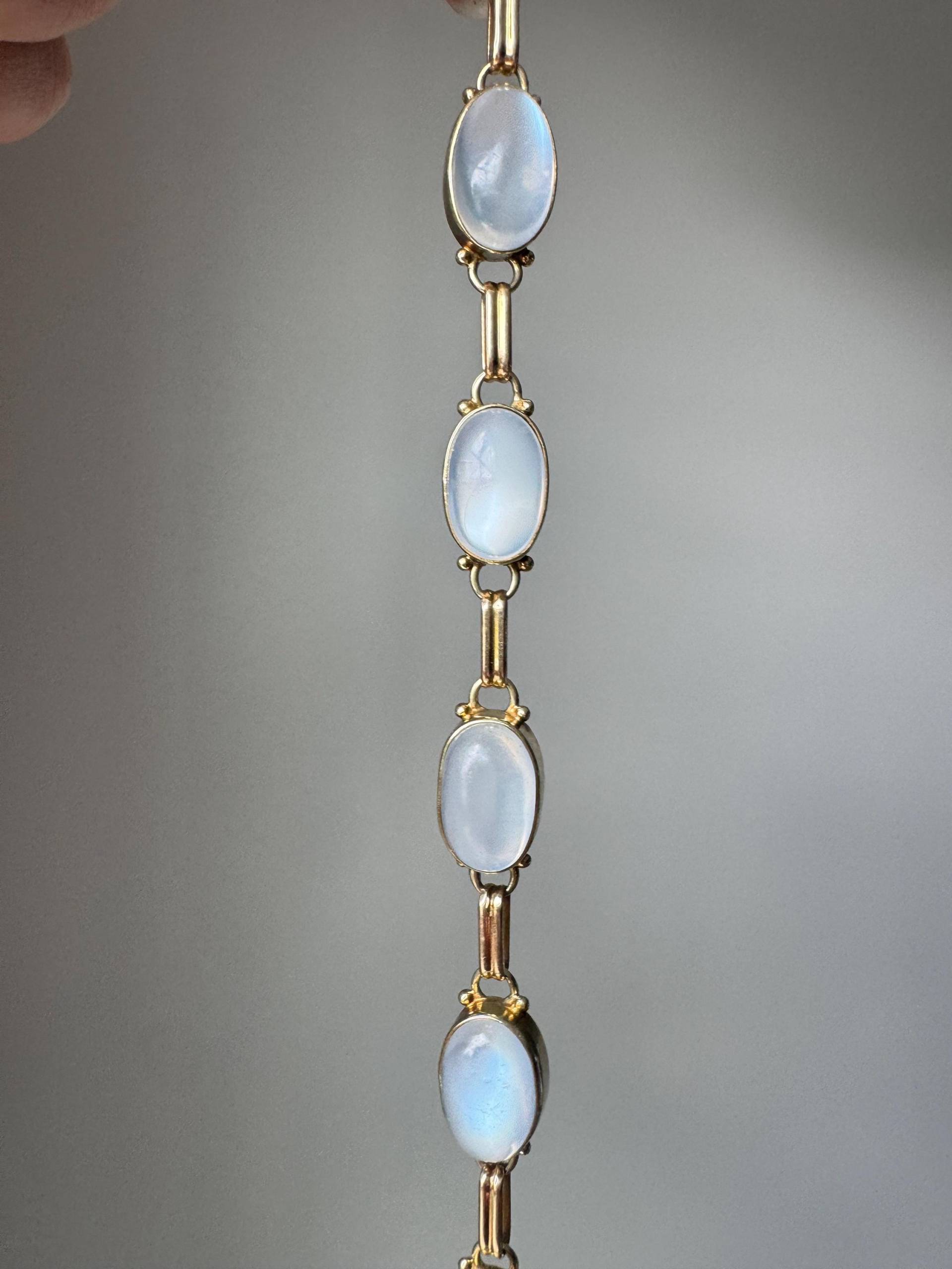 Vintage 14K Mid-Century Mondstein Armband von ParkAvenueAntiques0