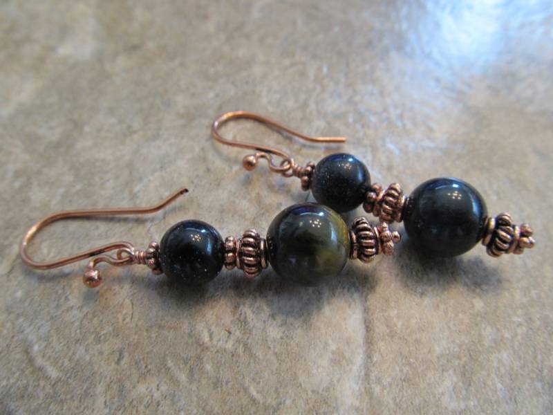 Blaue Tigerauge Ohrringe Mit Blau Goldstone Und Antik Kupfer Handgemachten Bali Perlen von ParkerPendants