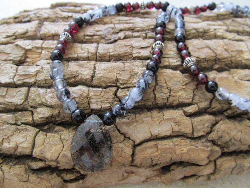 Mens Tourmalinated Quarz, Schwarzer Onyx & Granat Halskette Sterling Silber Mit Baliperlen von ParkerPendants