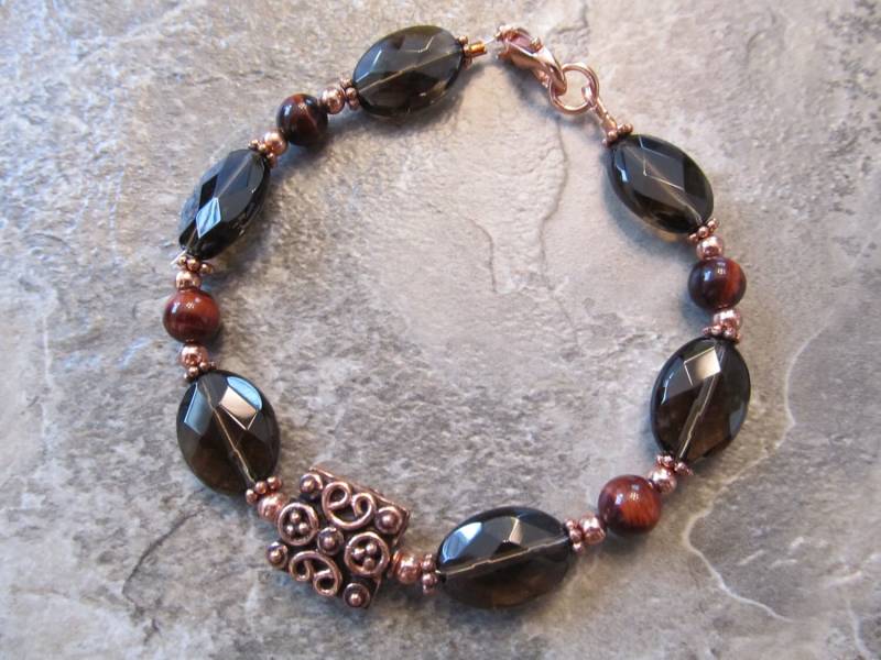 Rote Tiger Eye Armband Mit Rauchquarz in Kupfer Handgefertigten Bali Bead von ParkerPendants
