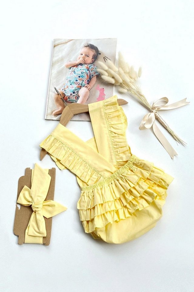 Parla Kids Strampler Traumhafte Baby Salopette - gelb - mit Haarband von Parla Kids