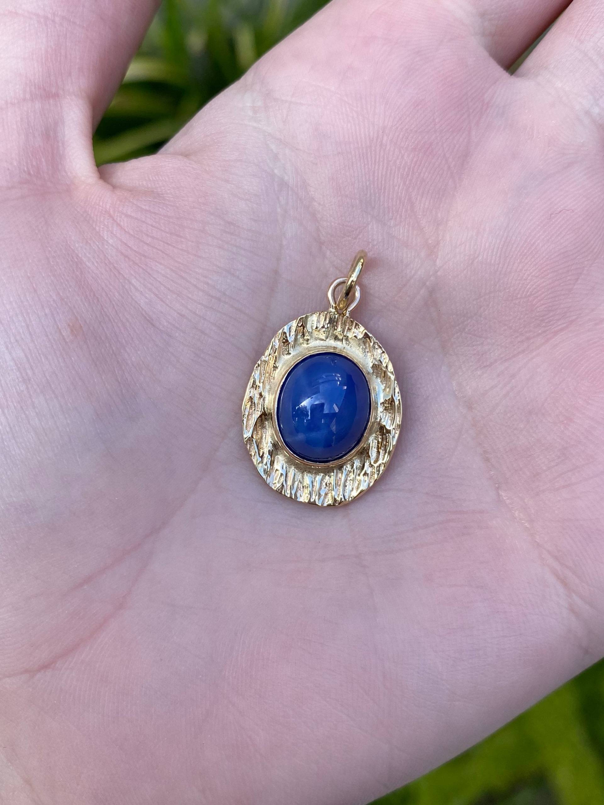 Vintage 14K Gelbgold Stern Saphir Charm - Blauer Edelstein Anhänger Für Halskette Echtes Gold Qualitäts Fine Estate Schmuck von ParlayJewelry