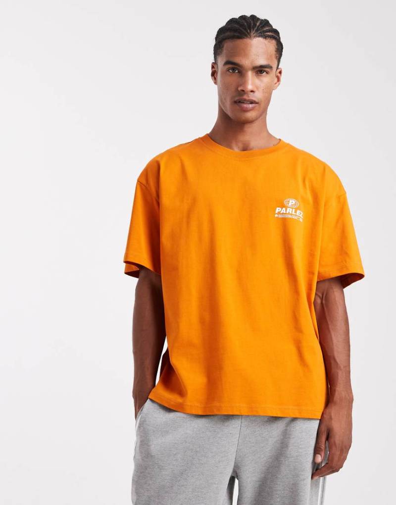 Parlez - Oversize-T-Shirt in dunklem Orange mit Grafik-Logo im Siebdruckverfahren von Parlez