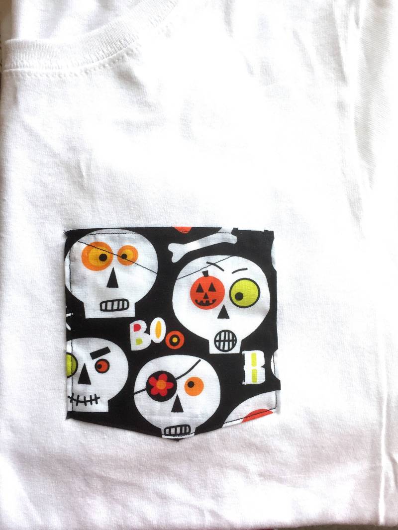 Halloween-Themen-Tasche-T-Shirt Für Frauen von PartridgeGreenMakes