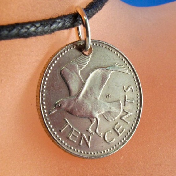 Barbados Münzen Halskette. Möwencharme. Anhänger Schmuck. Seeschwalbe. Meer. Johnathon Livingston Möwe. Frühlingsbote. 1205 von PartsForYou