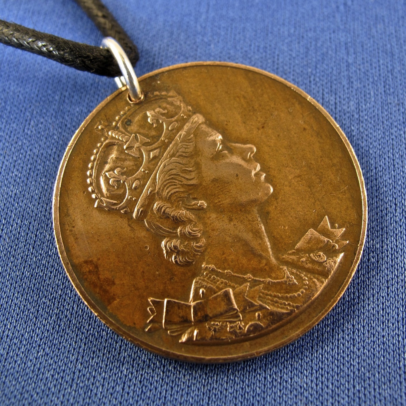 Kanada Krönung Queen Elizabeth Anhänger - Medaille Medaillon No.00300 von PartsForYou