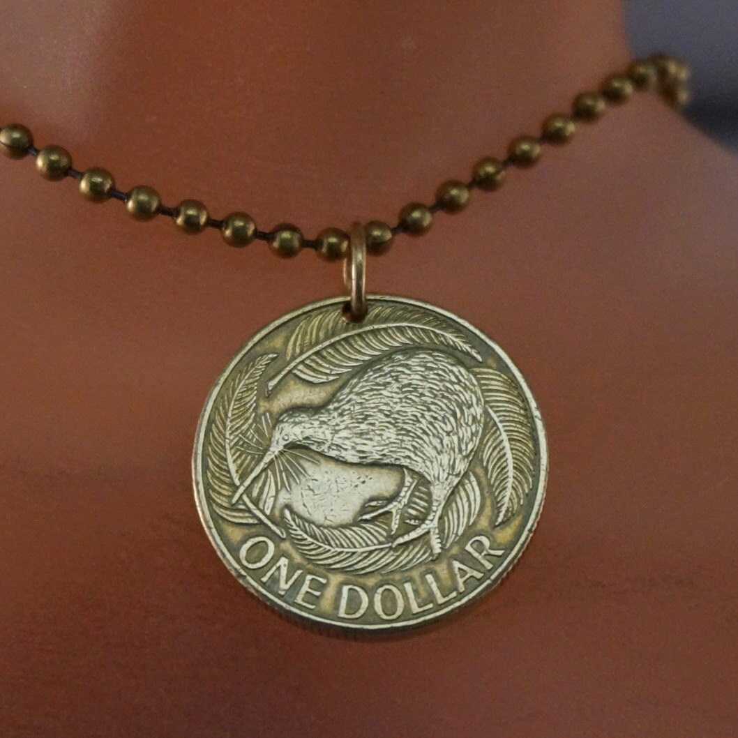 Neuseeland Münze Halskette. Kiwi Vogel Flugunfähiger Vogel. Vogelliebhaber . Natur Geschenk. Cecile Stewart Nr.001664 von PartsForYou