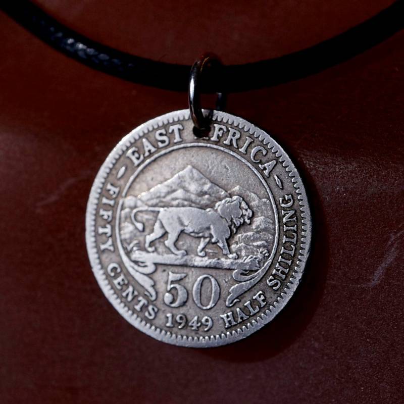 Ost Afrika Löwe Halskette - Afrika Coin Löwen Anhänger Safari Münzschmuck Herren No.00735 von PartsForYou